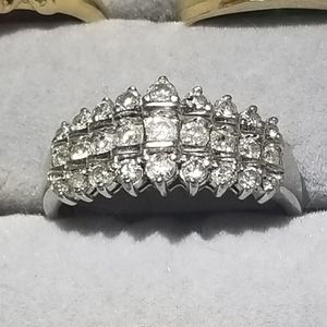 White gold diamond ring
